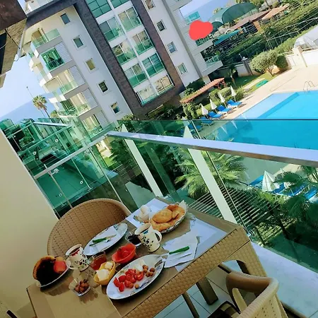 Appartement Kestel Moda Marine *